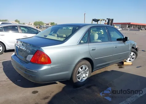 2002 Toyota Avalon Xl z USA, uszkodzony, nr VIN 4T1BF28BX2U222254